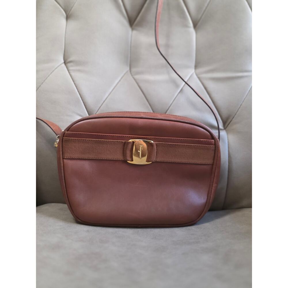 Salvatore Ferragamo Vara Cross-Body Shoulder Bag EUC